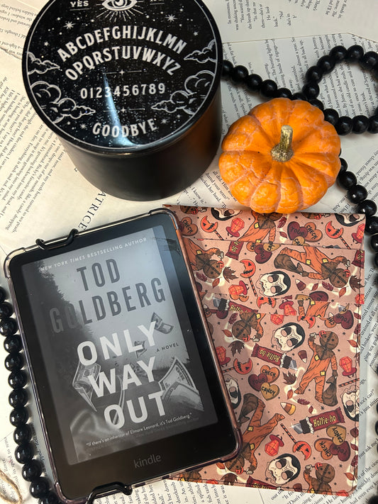 Sam Vinyl E-Reader Sleeve