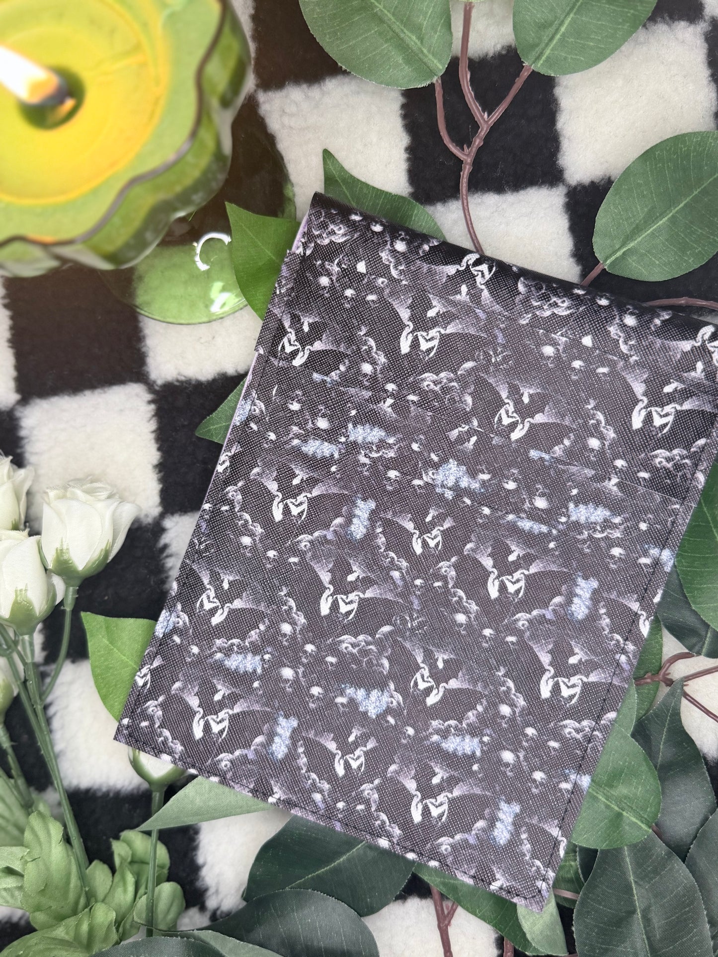 Bats Vinyl E- Reader Case